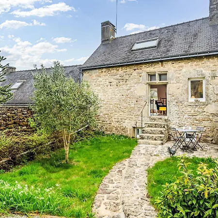 Maison De By Interhome